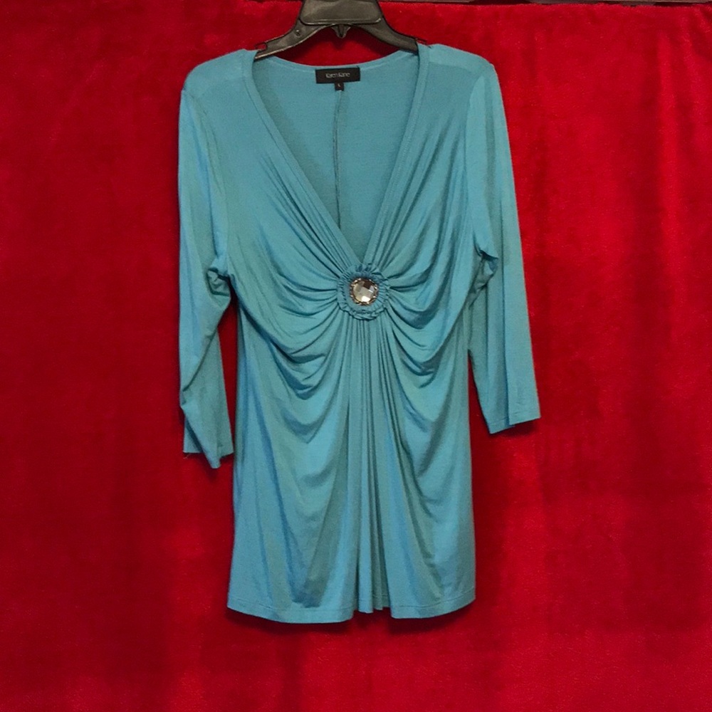 Karen Kane beautiful green blouse